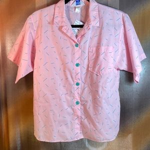 Vintage 80’s new wave pink &‎ teal shirt 38” chest.  38” waist. B9